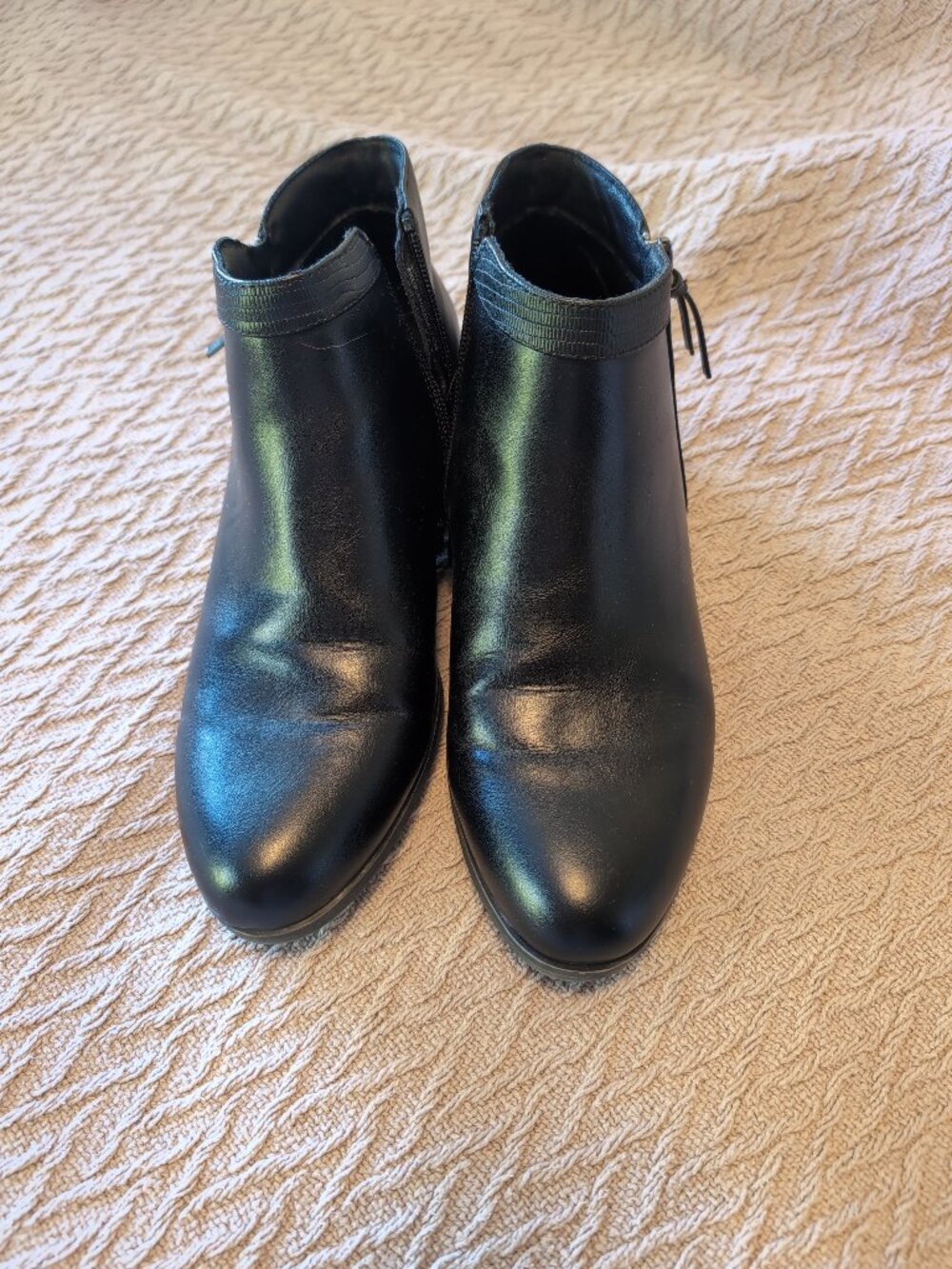 Black zip faux leather booties